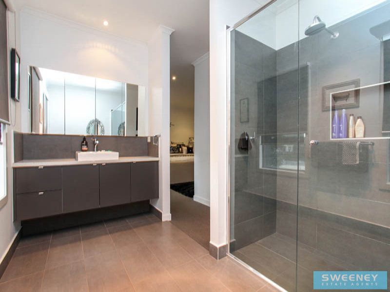 5 Monckton Place, Caroline Springs - Thumbnail 7