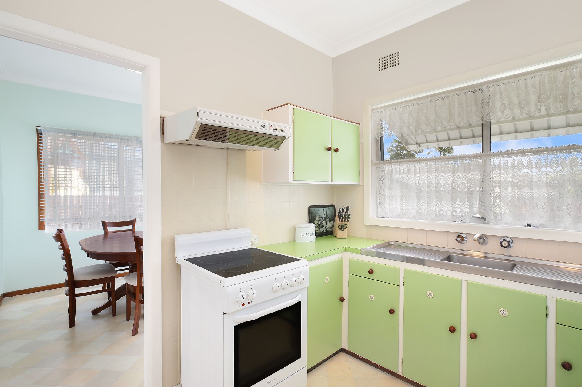 73 Wollybutt Road, Engadine, Engadine - Thumbnail 5