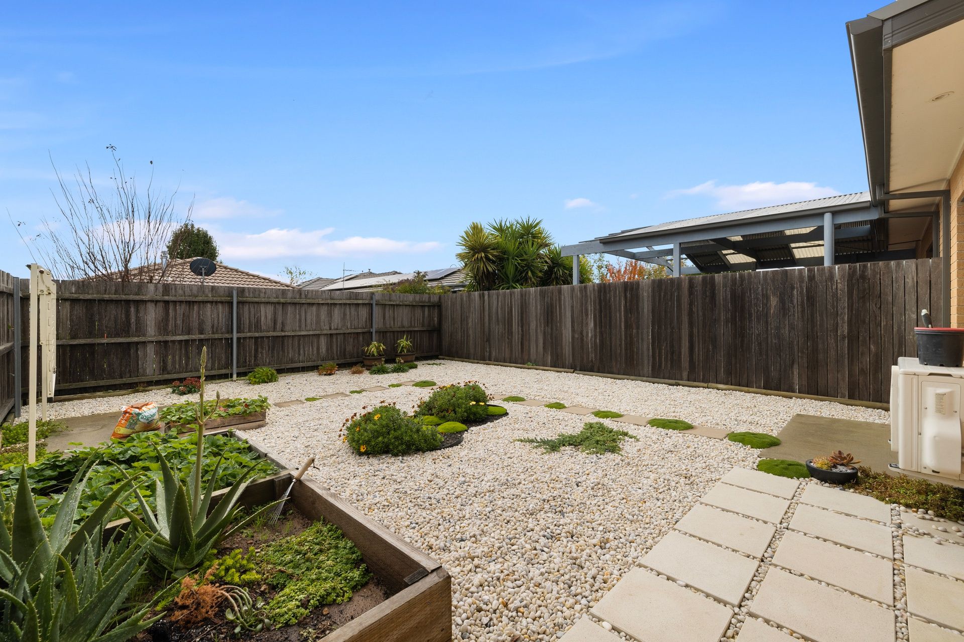 Real Estate For Lease 3 Sisely Street Macgregor , ACT