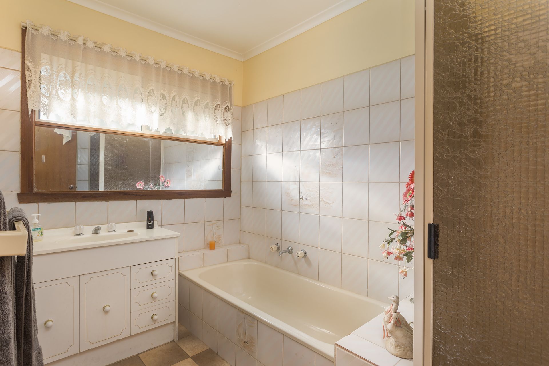 1/33 Clee Crescent, Strathdale DCK Real Estate