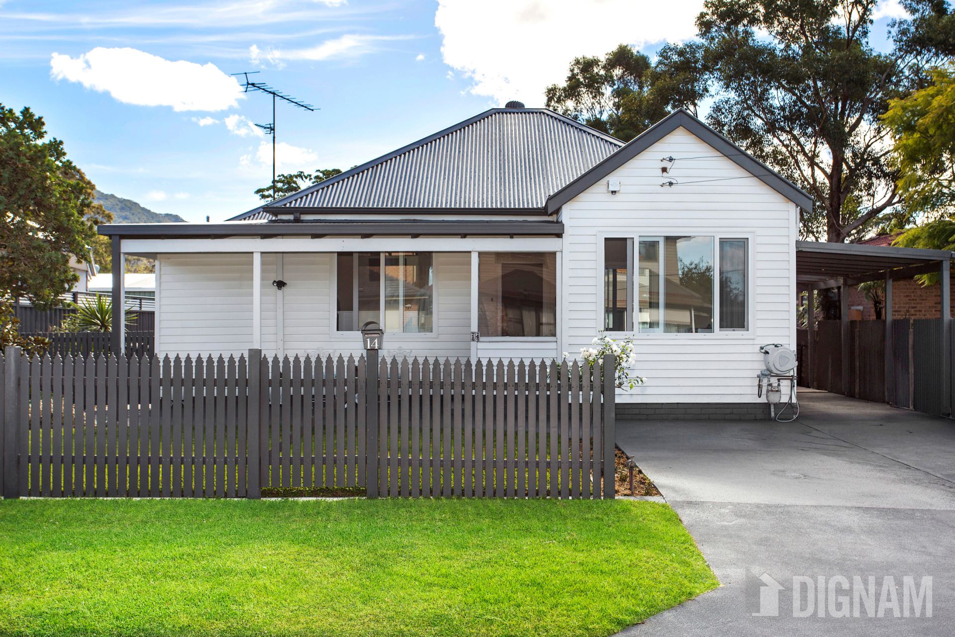 14 Breda Street, Fairy Meadow NSW