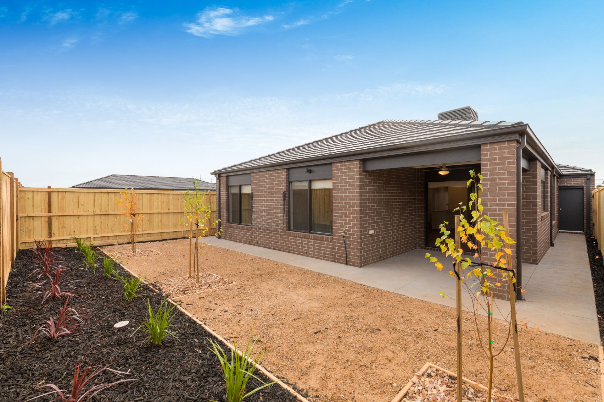 32 Sadie Avenue, THORNHILL PARK Sweeney Estate Agents