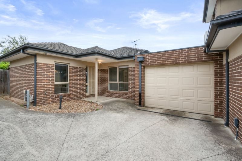 3/23-25 Epstein Street, Reservoir