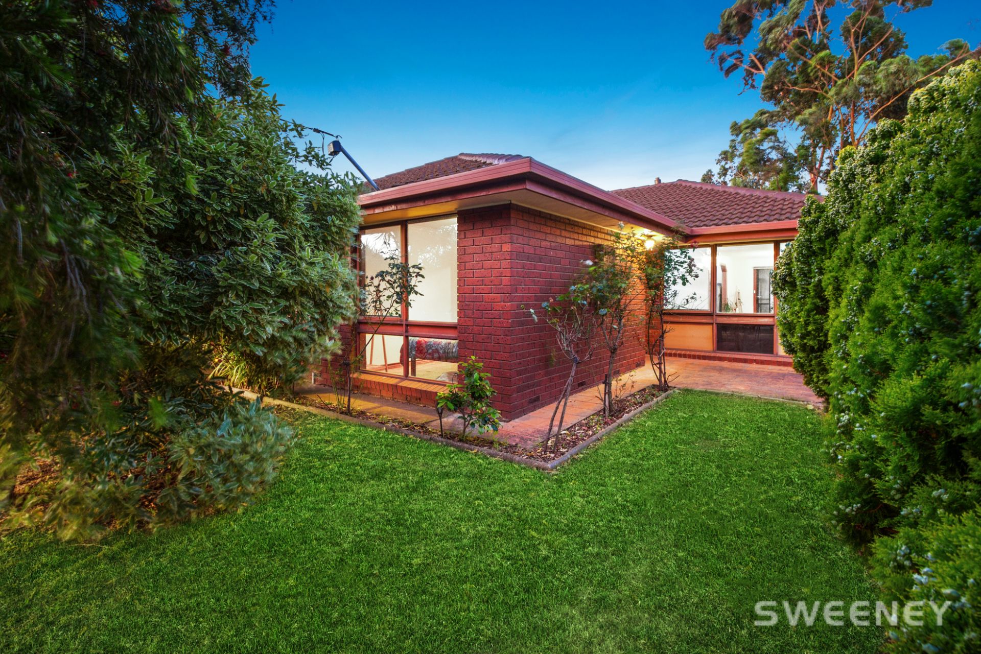 11 Batman Street, Altona Meadows - Thumbnail 2