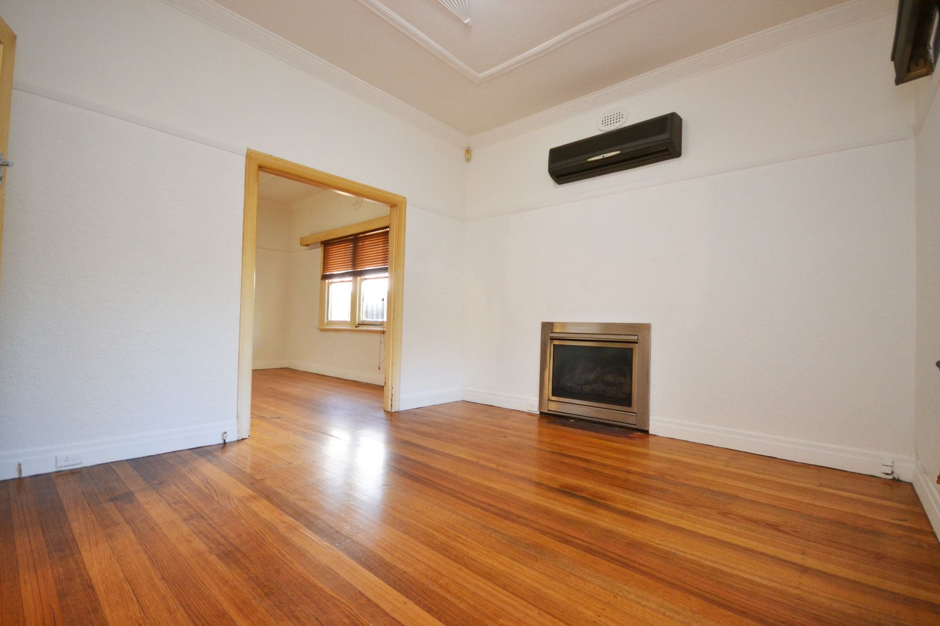 PERIOD CHARM IN AN IDEAL LOCATION