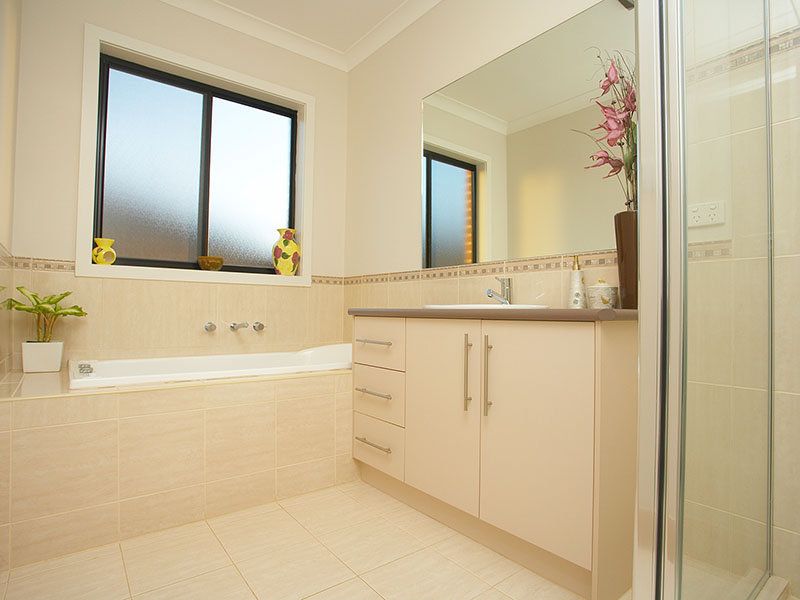 27 Gisborne Way, Caroline Springs - Thumbnail 7
