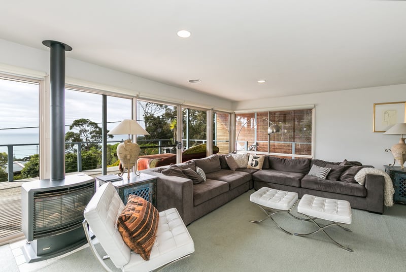 24 Hopetoun Terrace LORNE VIC, Lorne - Thumbnail 2