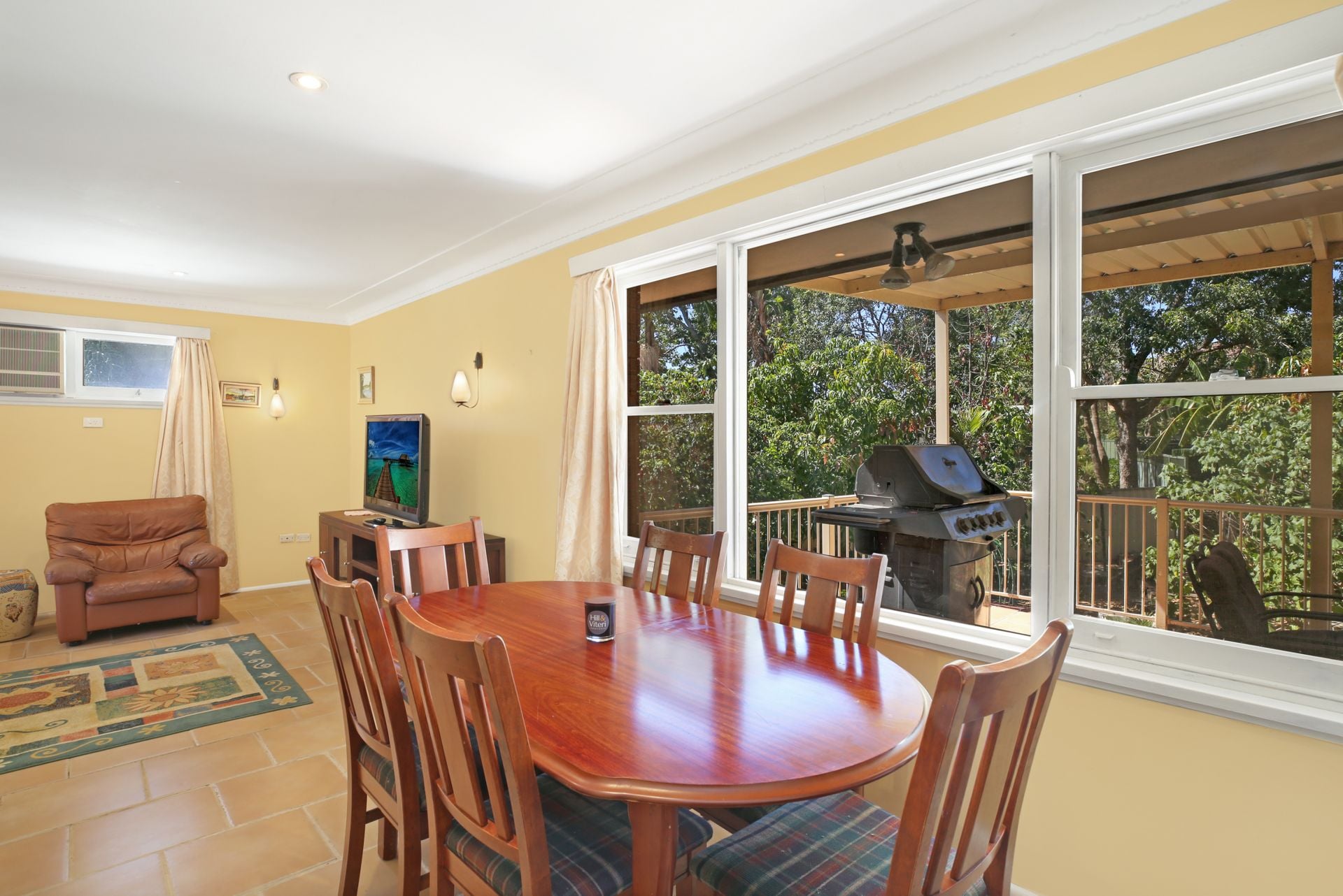 8 Ballanda Avenue, Lugarno, Lugarno - Thumbnail 4