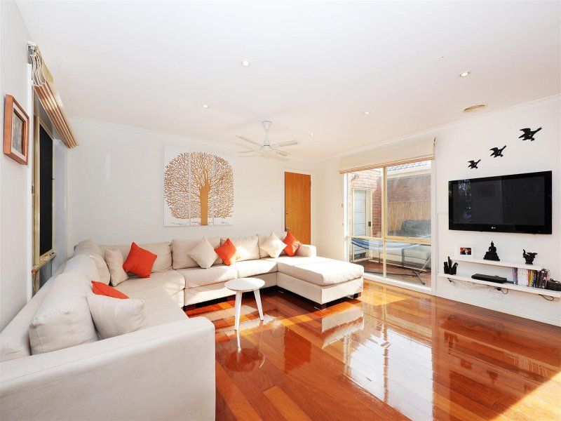 4/15-17 Railway Street North, Altona - Thumbnail 2
