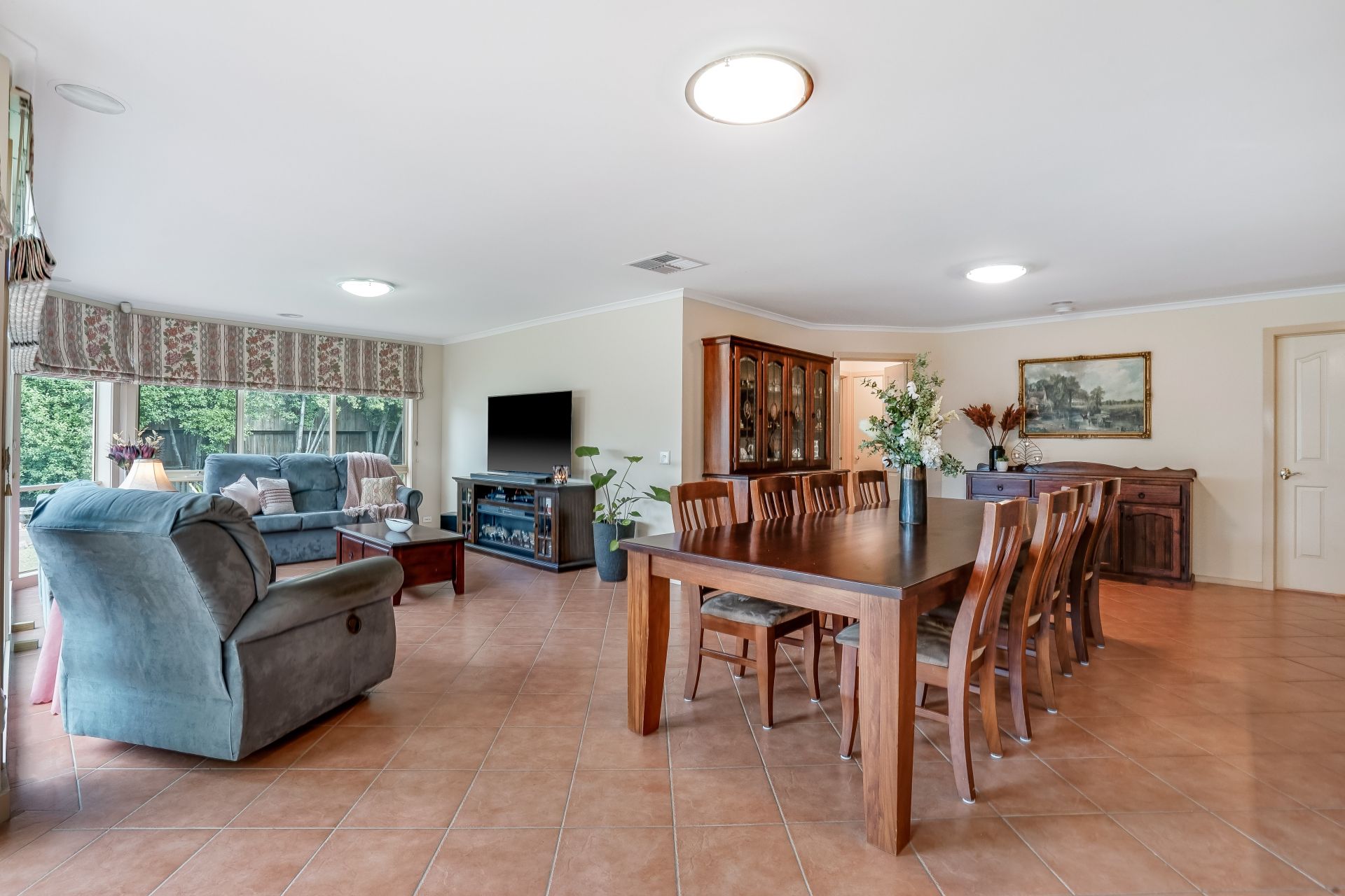 73 Catherine Drive, Hillside OBrien Real Estate