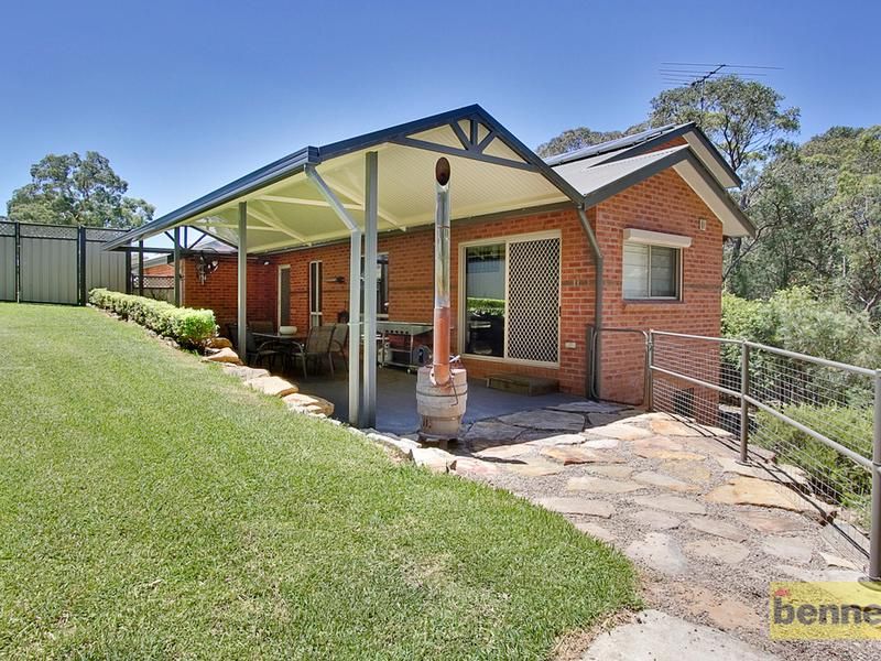 9 Red-Crowned Court, Winmalee - Thumbnail 3