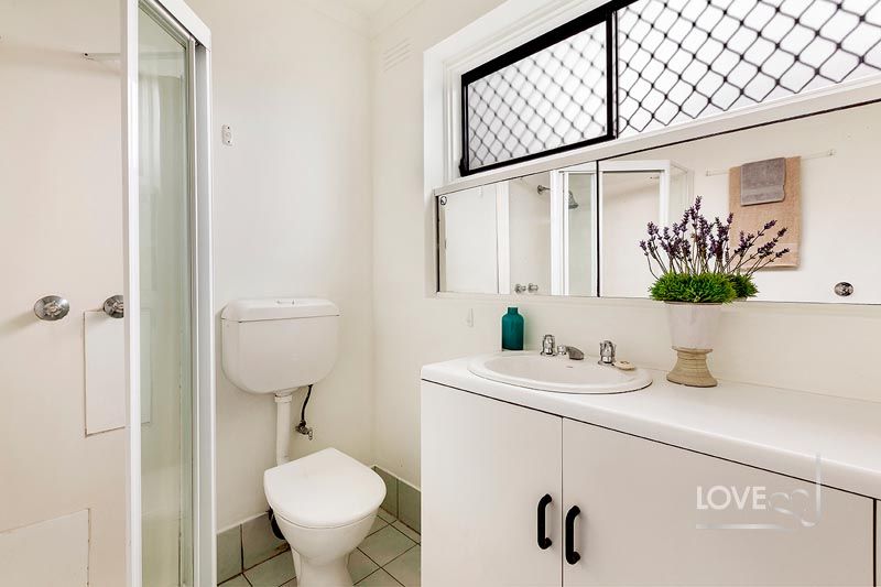 Beautifully presented unit!
