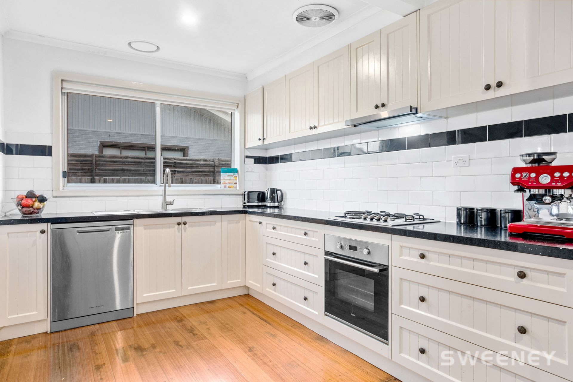 162 Grieve Parade, Altona - Thumbnail 7
