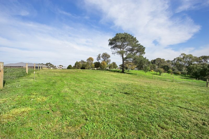 3 Valley Court Ocean Grove VIC, Ocean Grove - Thumbnail 2