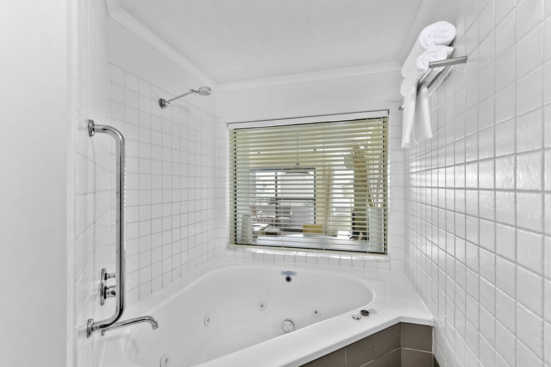 A104/148-174 Mountjoy Parade, Lorne, VIC, Lorne - Thumbnail 6