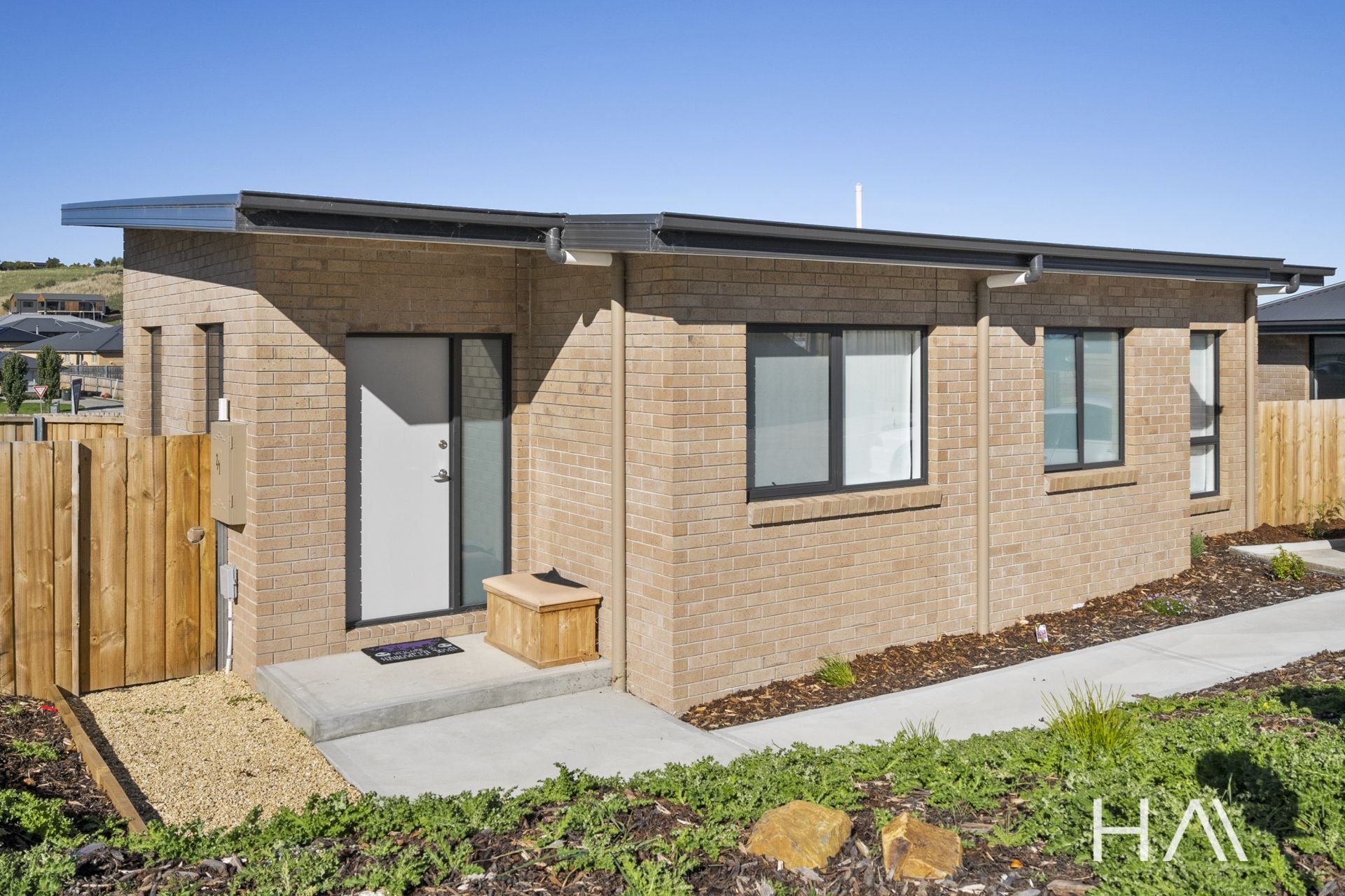2/1 Statesman Court Sorell, Sorell - Thumbnail 2