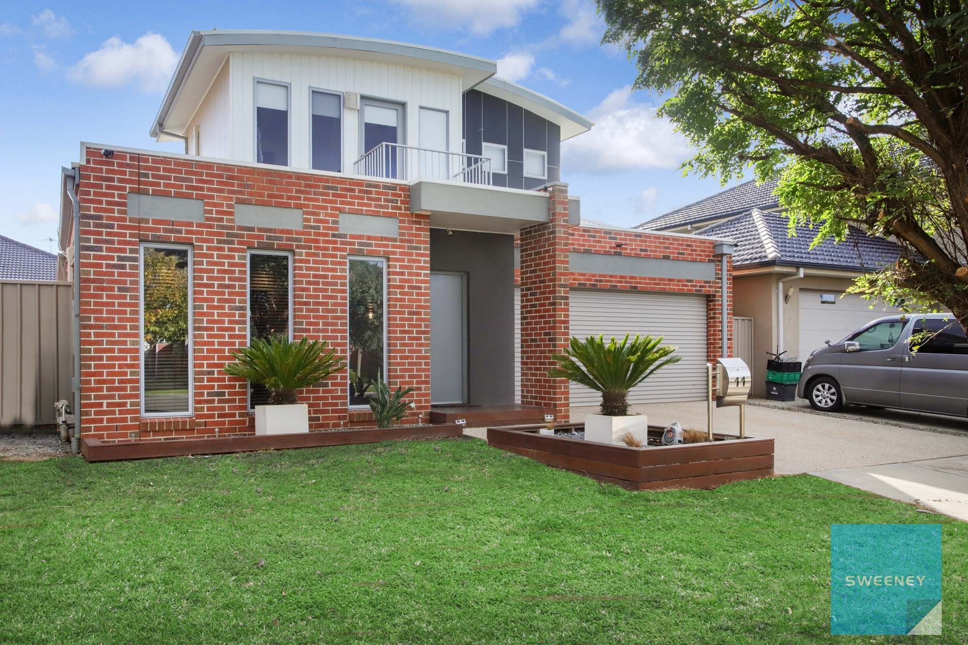 11 Braeside Walk, Caroline Springs - Thumbnail 3