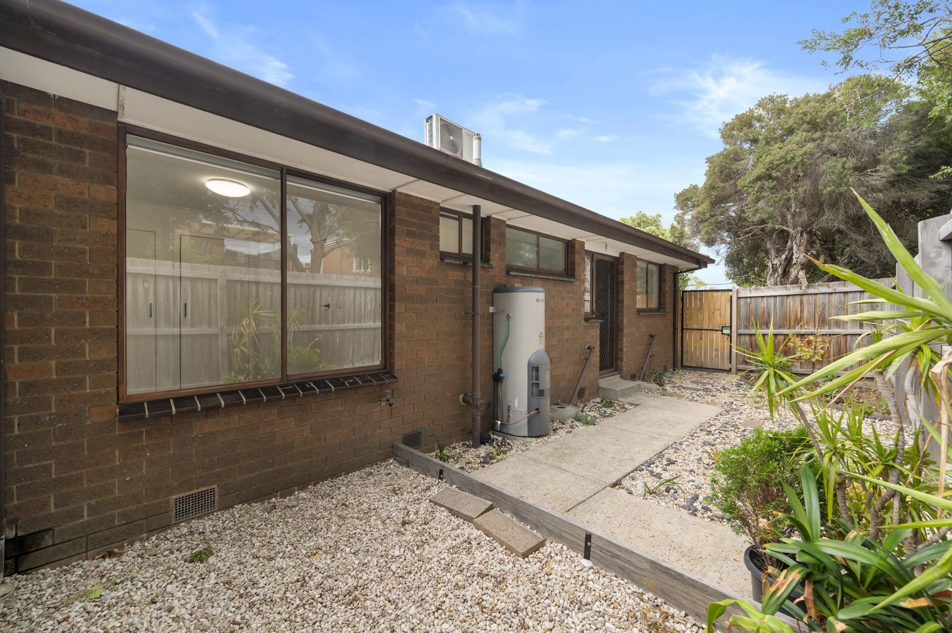 Renovated Unit in Ideal Locale