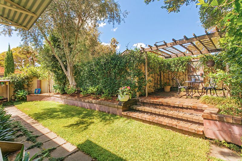 49 Iris Street, Frenchs Forest Parnell Partners