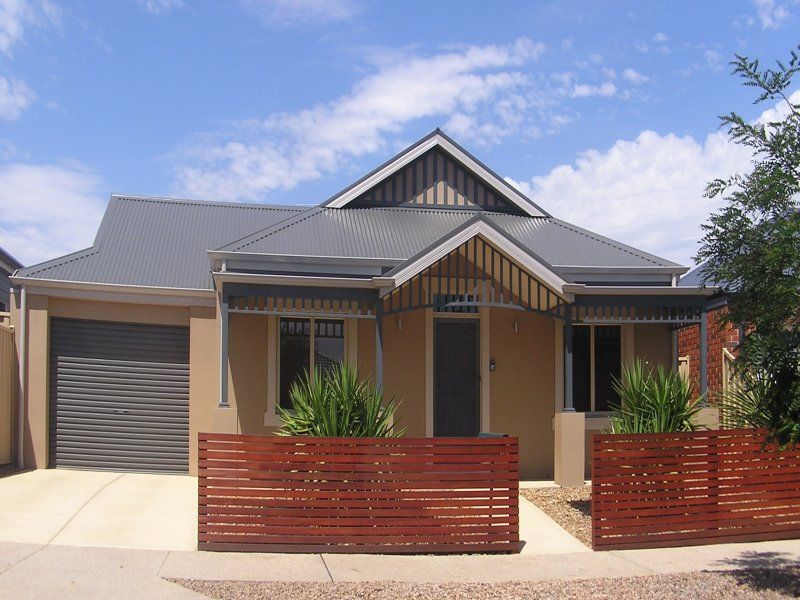 18 Clementson Drive, Caroline Springs - Thumbnail 2