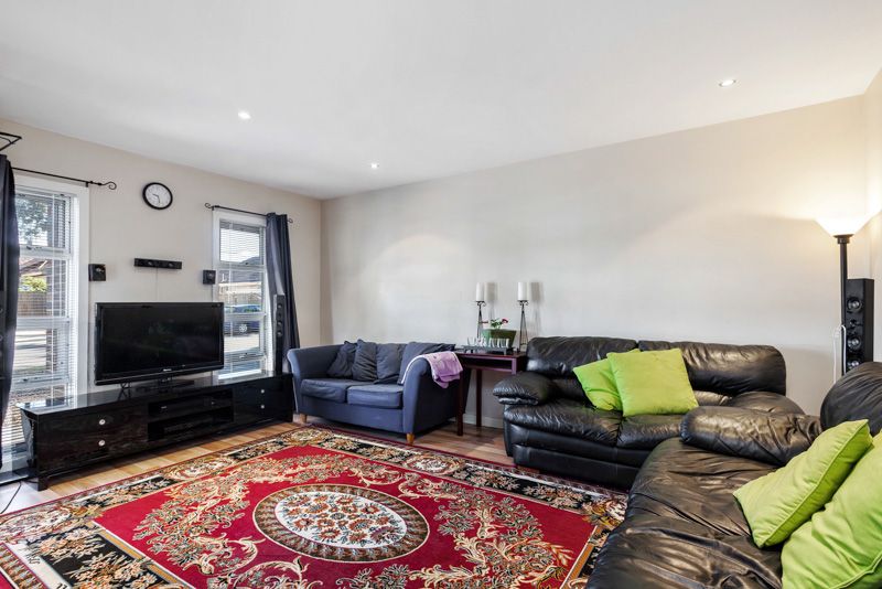 19 Hampton Parade, West Footscray - Thumbnail 3