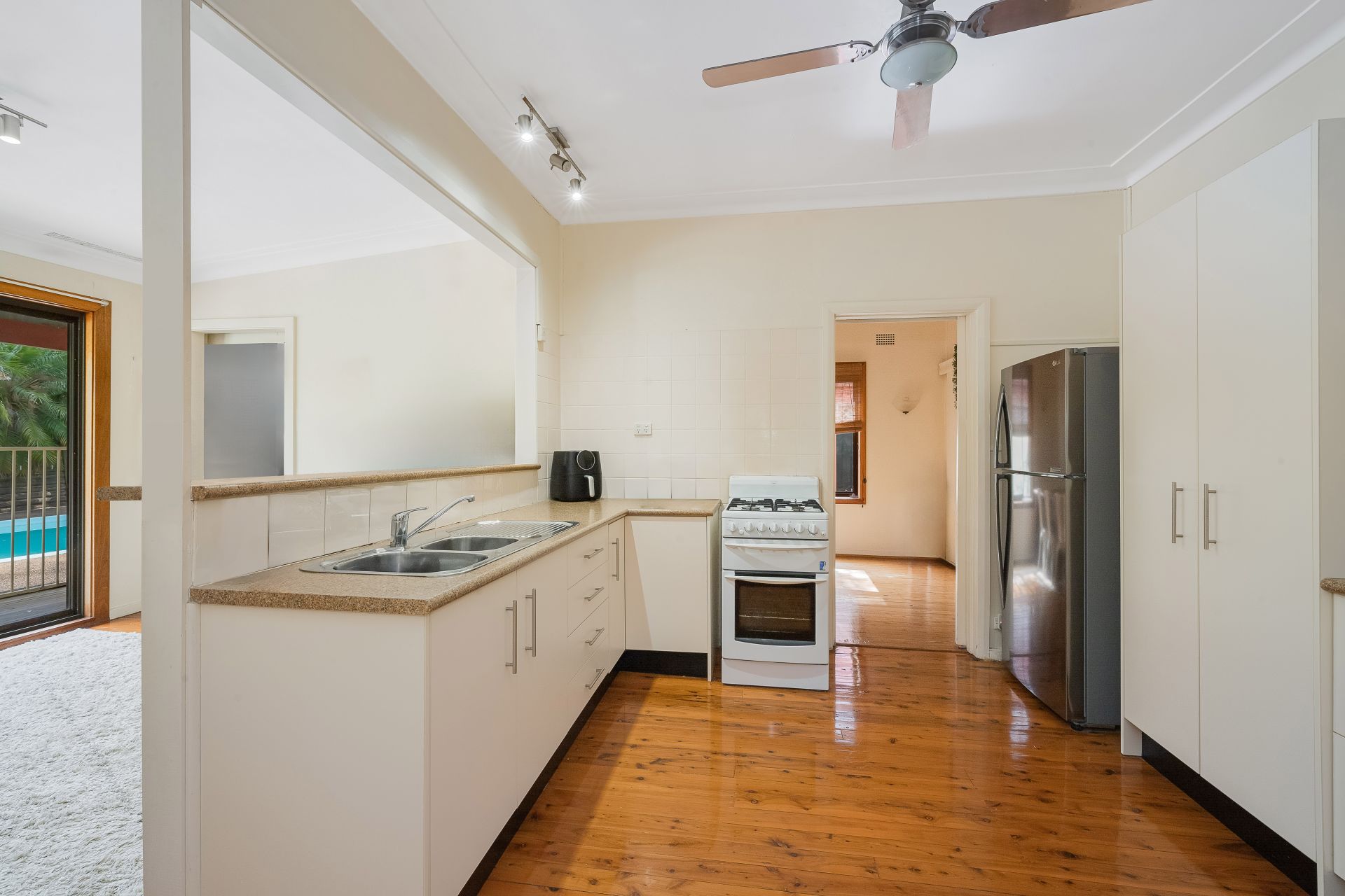 25 Wilsons Road Mount Hutton NSW, Mount Hutton - Thumbnail 6