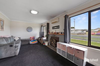 3
 
 
 
  
 
 
 1
 
 
 
  
 
 
 1
 
 
 
 
 
 
 
 68 Ronald Street, Devonport TAS 7310, Devonport - Thumbnail 4