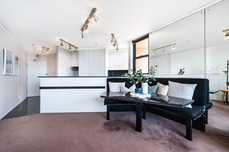 402/27 Park Street, Sydney