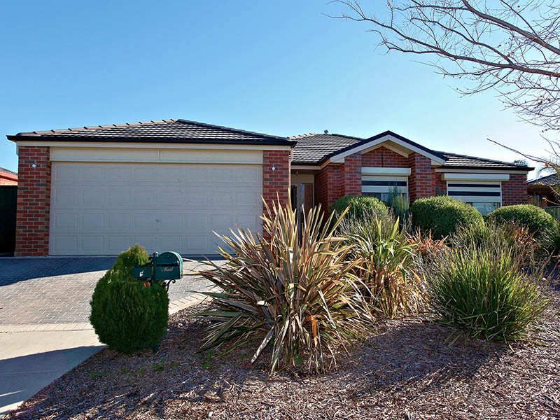 4 Riley Court, Burnside - Thumbnail 2