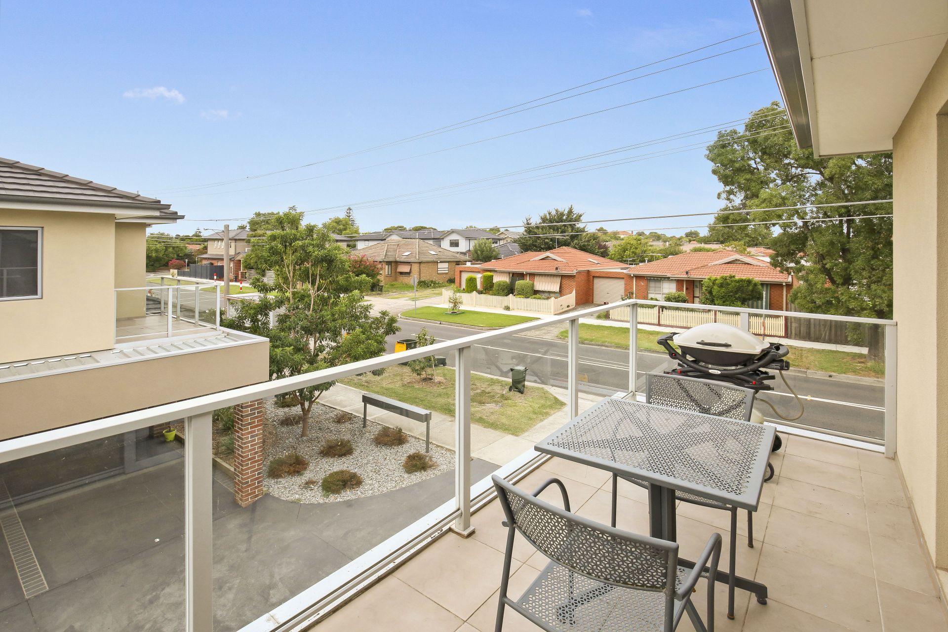 VIBRANT AND MODERN LIVING!