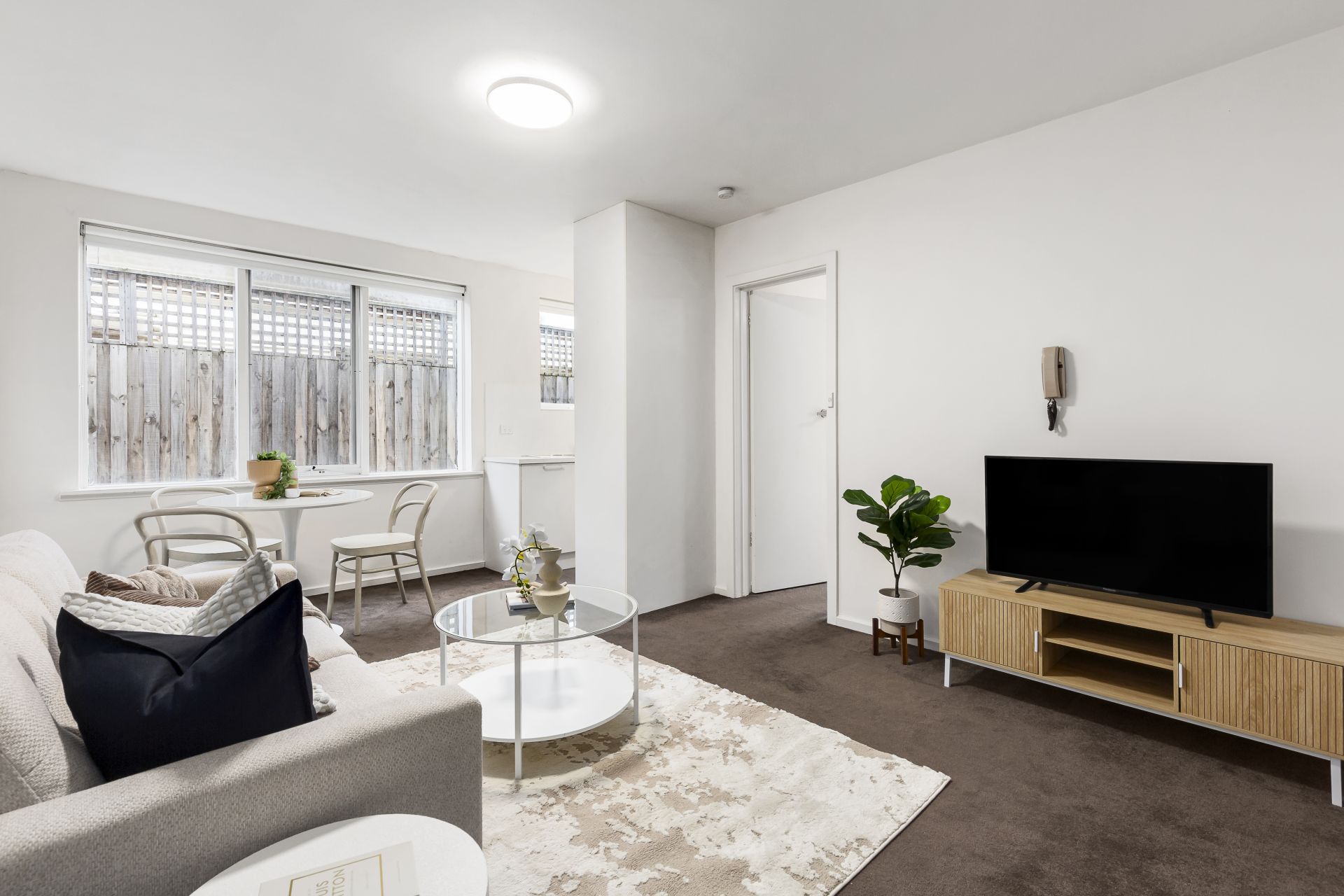 Flexible Living, Dynamic Locale