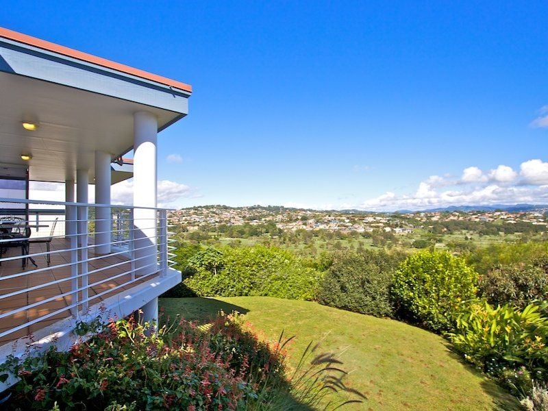 15 Castlecrag Avenue BANORA POINT NSW, Banora Point - Thumbnail 3