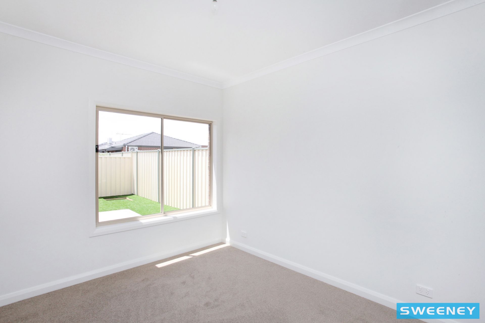 1/2 Lane Place, Hillside - Thumbnail 7