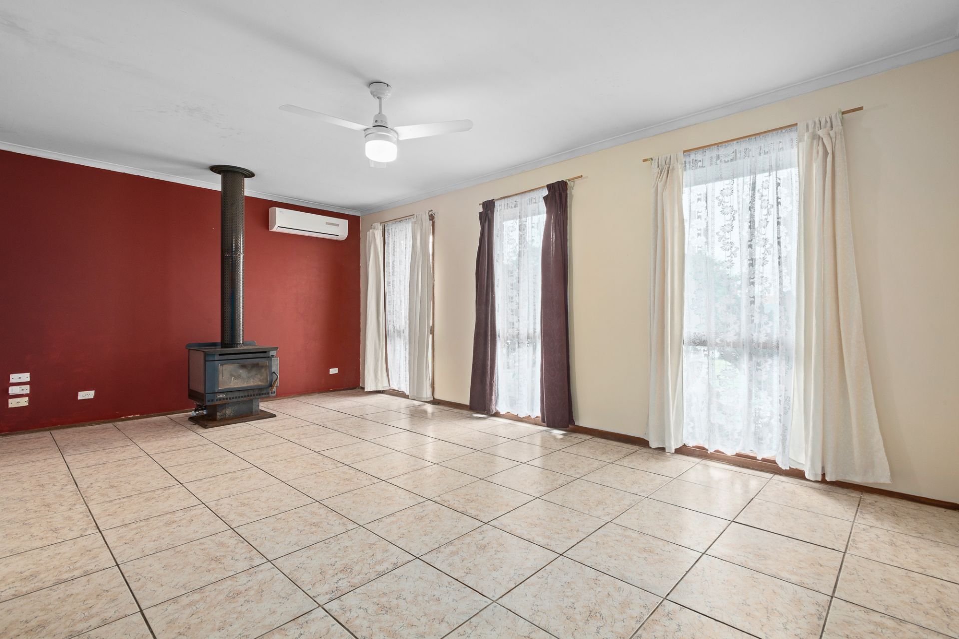 Real Estate For Sale 4 Kempton Court Epping , VIC