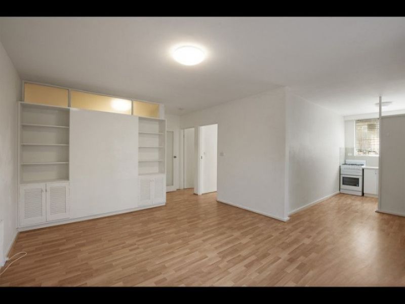 1/42 Morang Road, Hawthorn - Thumbnail 2