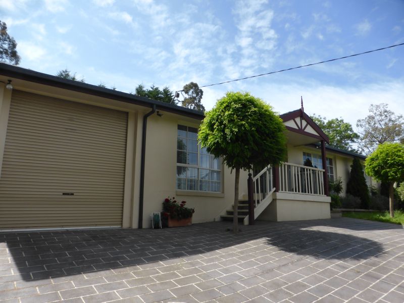 2 Montalbo Road, Ringwood North