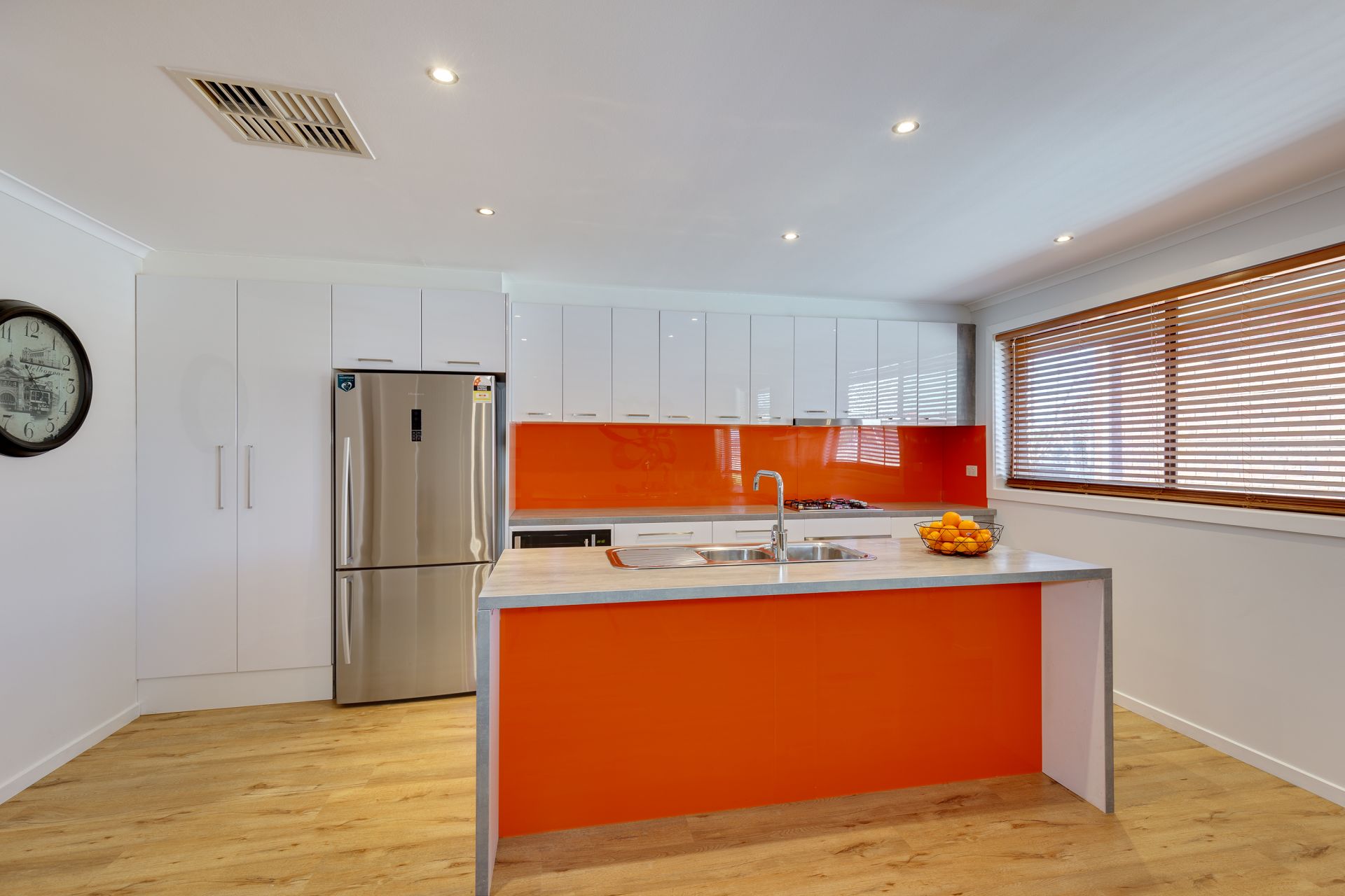 4/8 Cooper Street Epping, Epping - Thumbnail 2