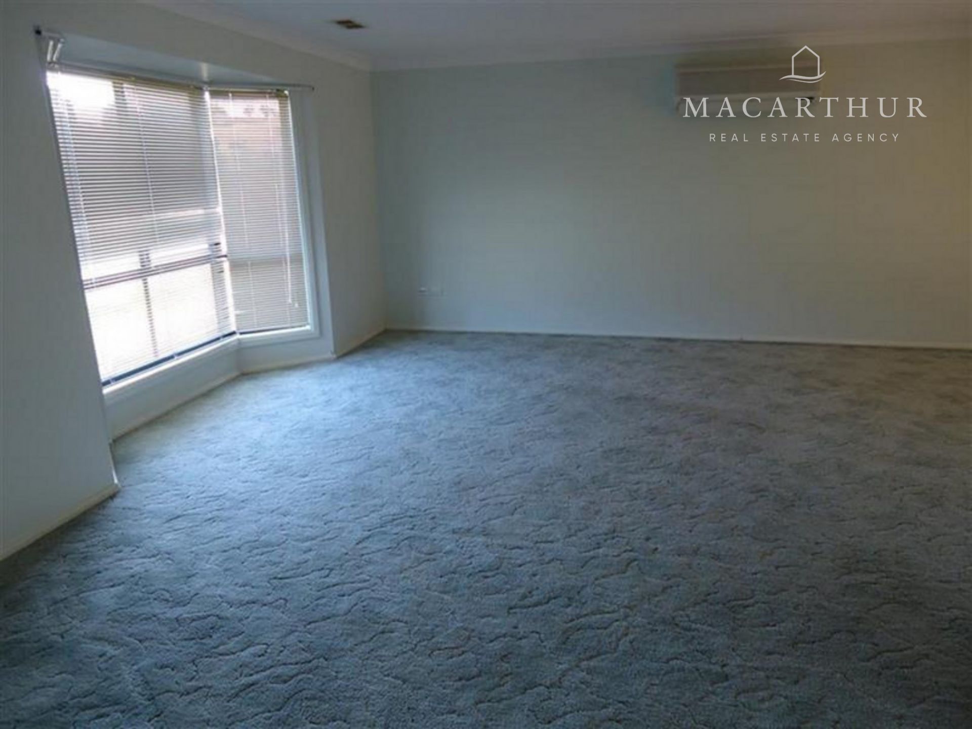 1 Hargrave Avenue, LLOYD Macarthur Real Estate Agency