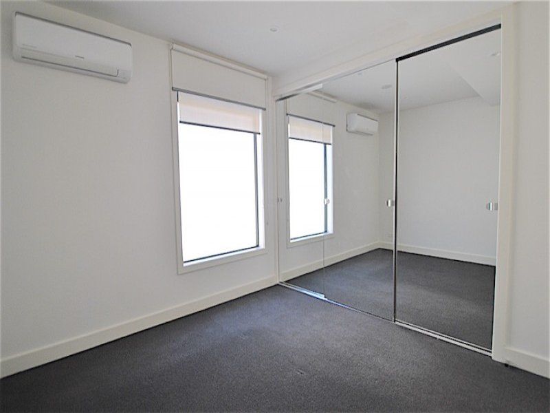 6/34 Pine Avenue, Elwood - Thumbnail 7