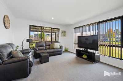 3
 
 
 
  
 
 
 2
 
 
 
  
 
 
 1
 
 
 
 
 
 
 
 17 Rowena Court, Devonport TAS 7310, Devonport - Thumbnail 4