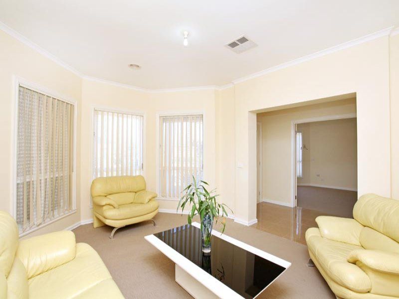 15 Conrad Terrace, Taylors Hill - Thumbnail 6