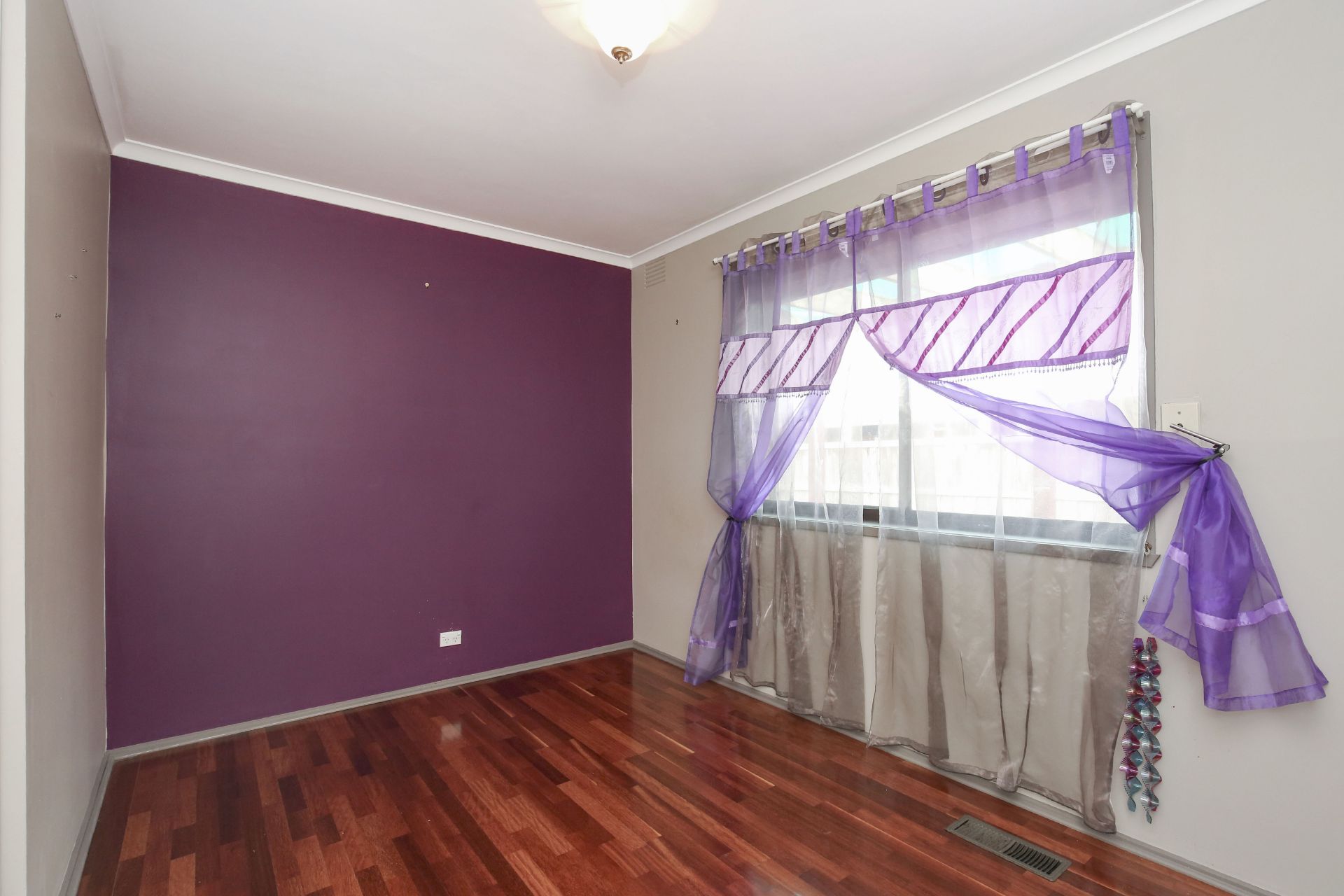Bright Comfortable Three Bedroom Home