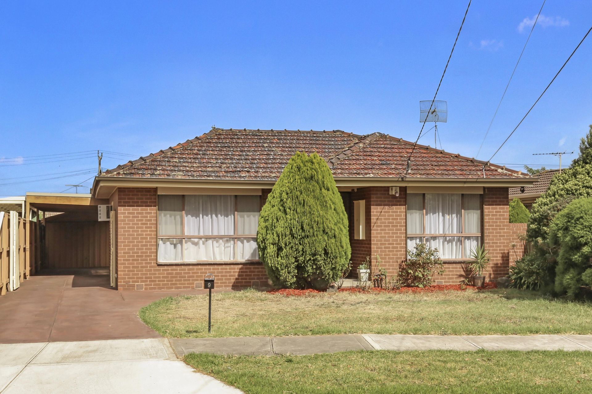 Real Estate For Sale 9 Mindoro Crescent Lalor , VIC