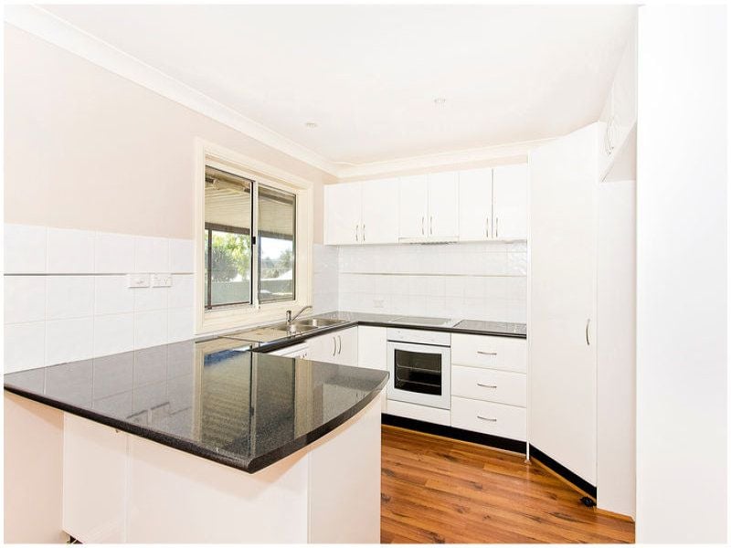 2 Coral Place, North Richmond - Thumbnail 4