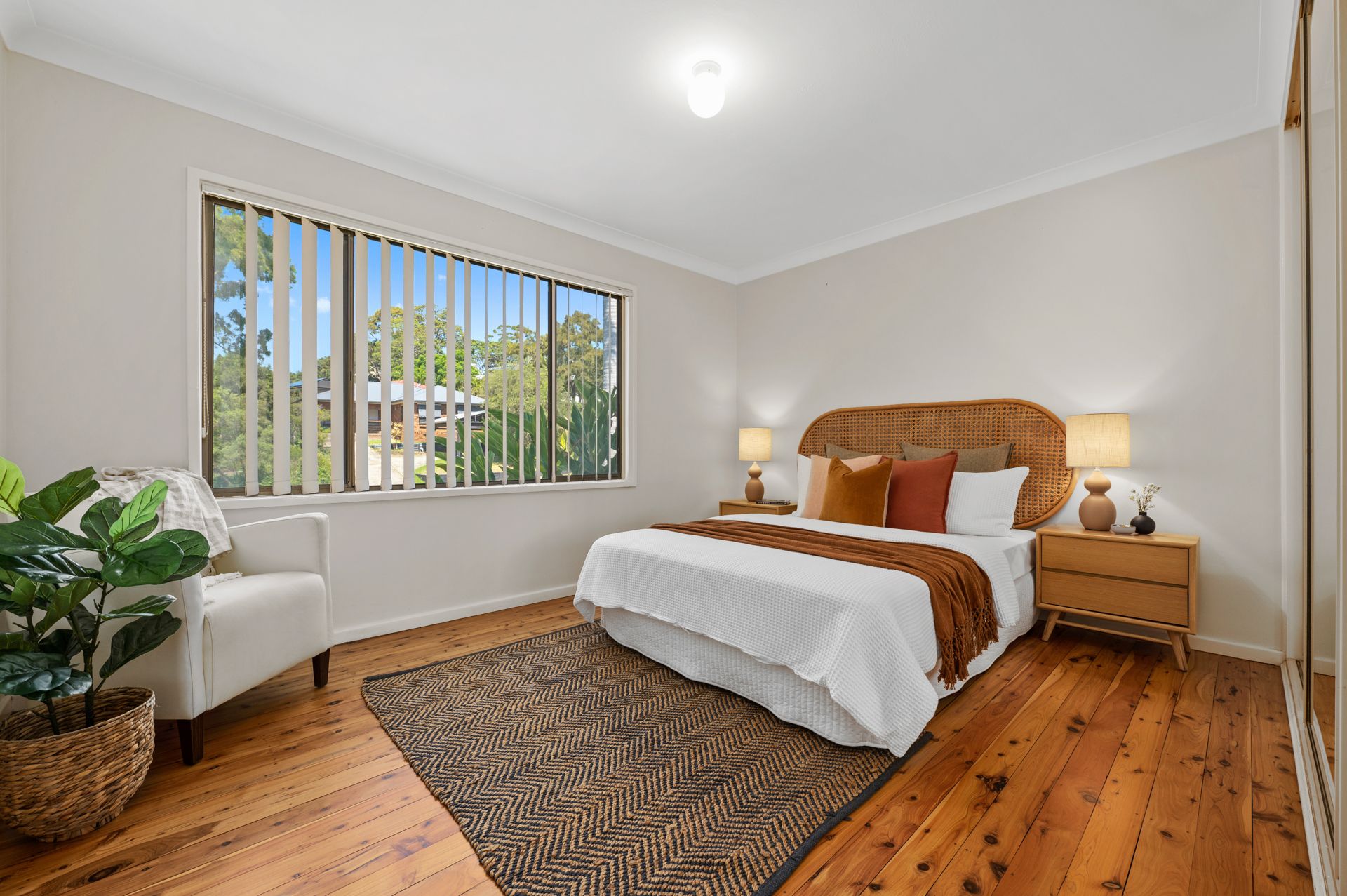 Real Estate For Sale 20 Halewood Close Jewells , NSW