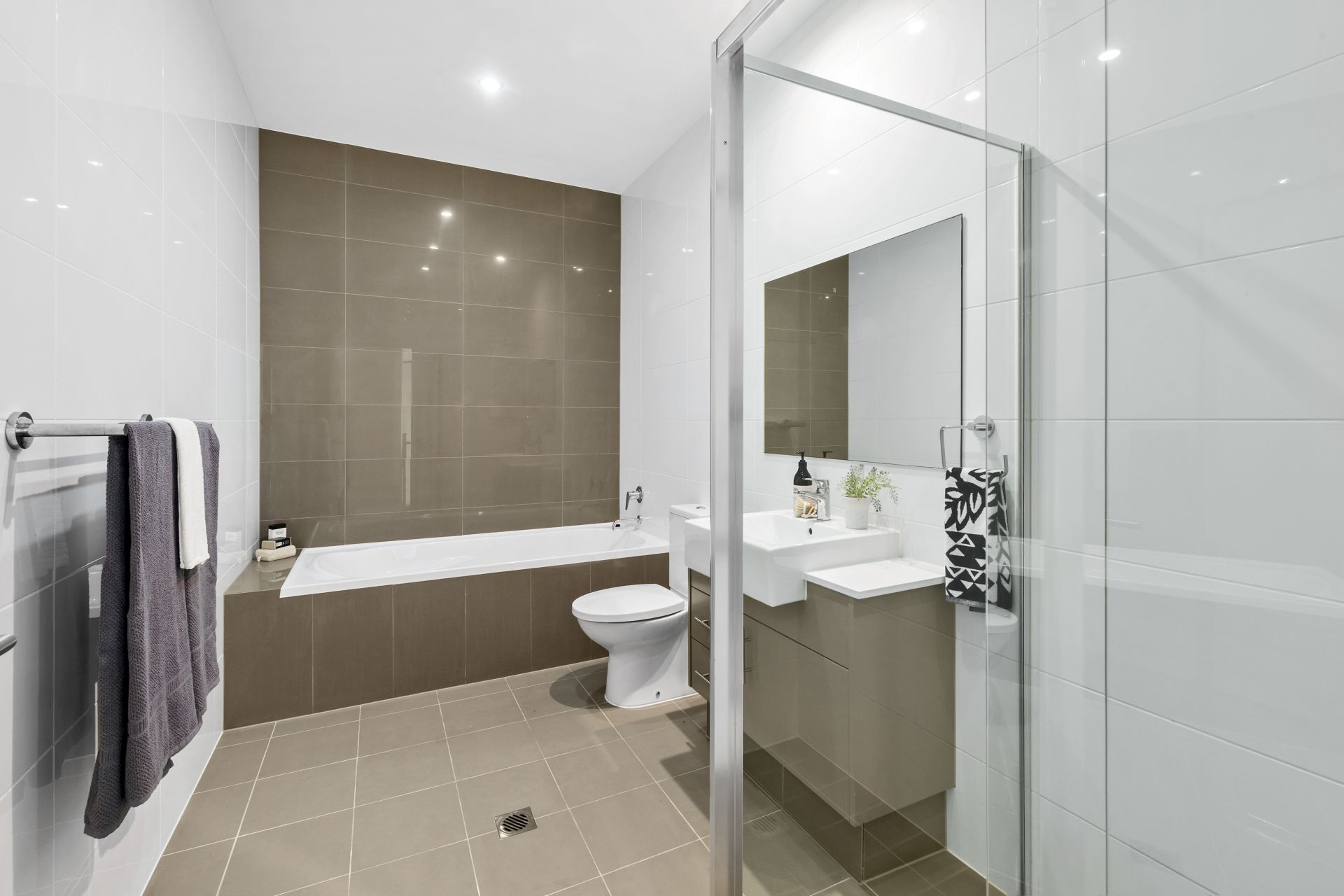 Real Estate For Sale 4/126 Pittwater Road Gladesville , NSW