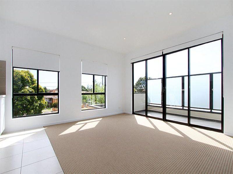 Superb Home in a Sophisticated Complex!