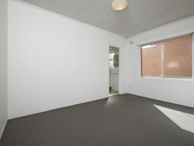 3/21 Pemell Street, Newtown