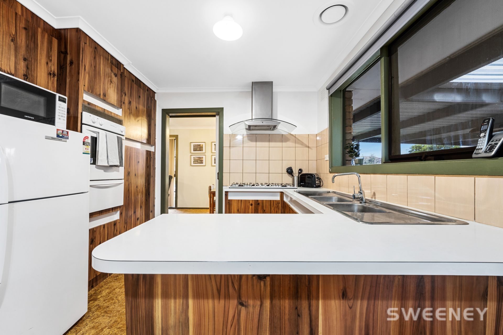 24 Laird Drive, Altona Meadows - Thumbnail 8