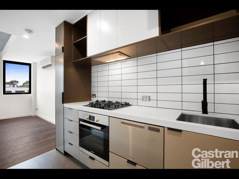 306/198 St. Kilda Road, St Kilda - Thumbnail 3